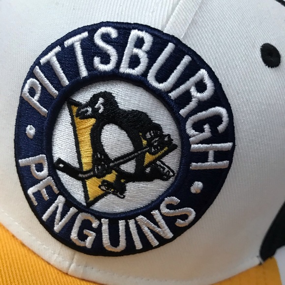 🏒 NHL Pittsburgh Penguins Fanatics SnapBack OSFA hat cap 🧢 vintage design - Picture 2 of 4
